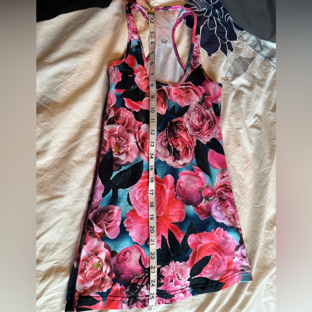 NWOT lululemon athletica Pink Floral Racerback Tank Top - Picture 5 of 8